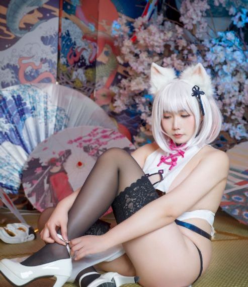 色多多无码av_BD韩语高清视频播放