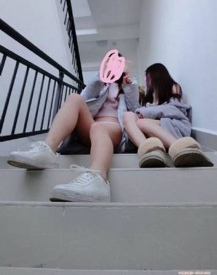 四色av午夜电影_HD完整在线观看