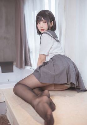 炮椅房大学女神第一次_720手机在线观看
